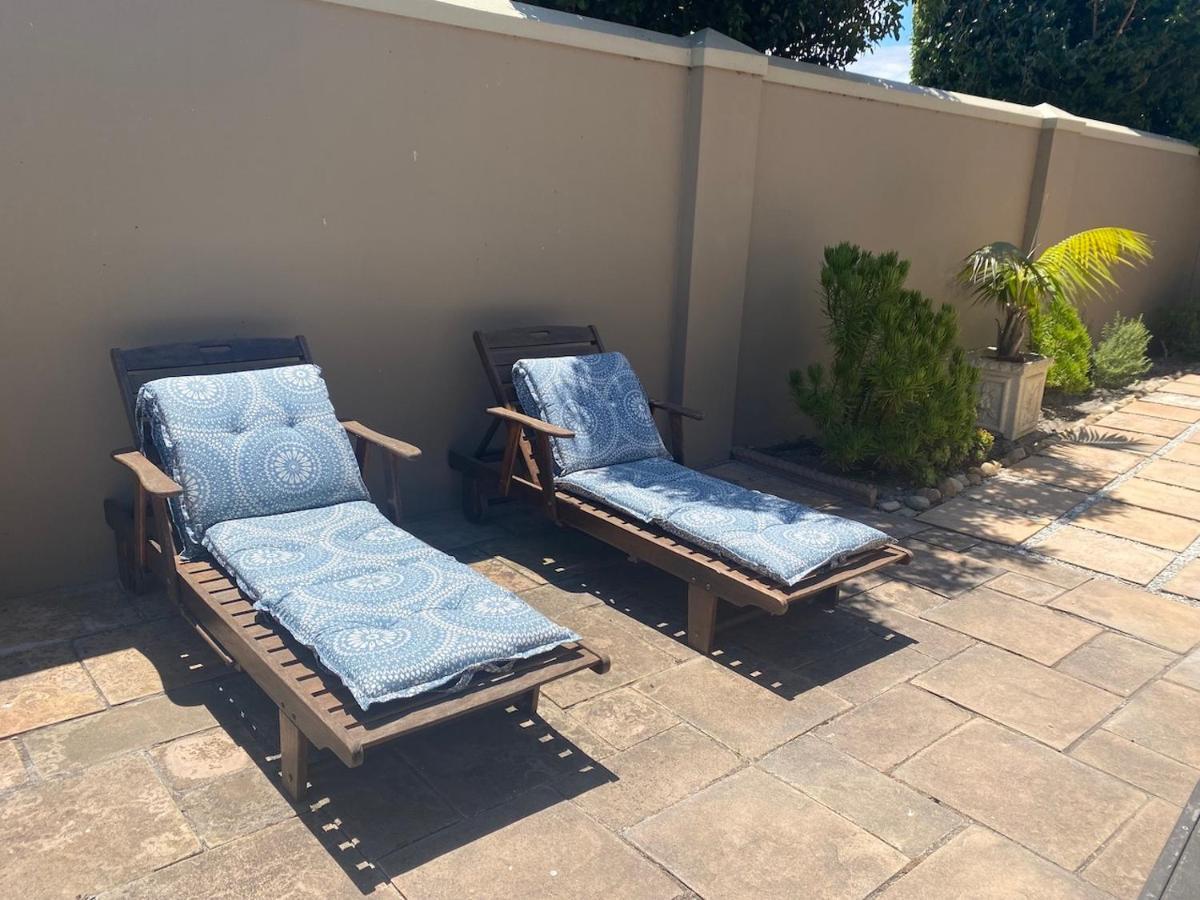 La Paloma Guest * Cape Town